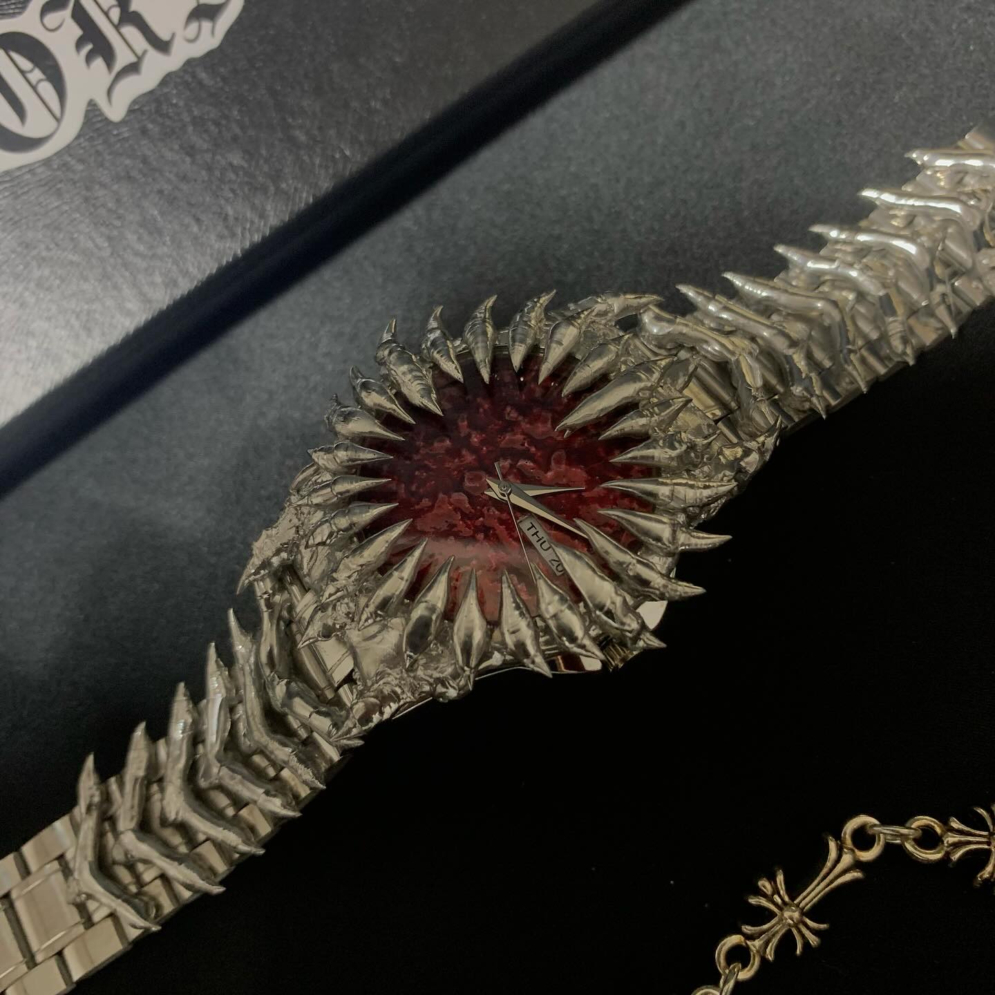 Cursed red dial minimal