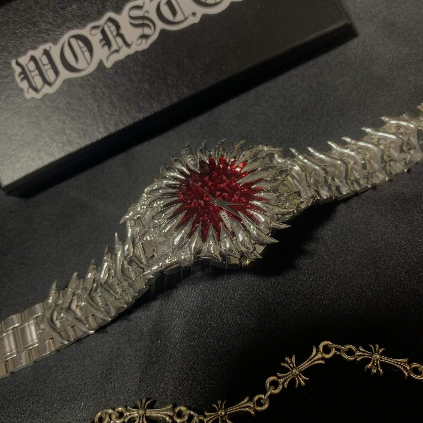 Cursed red dial minimal